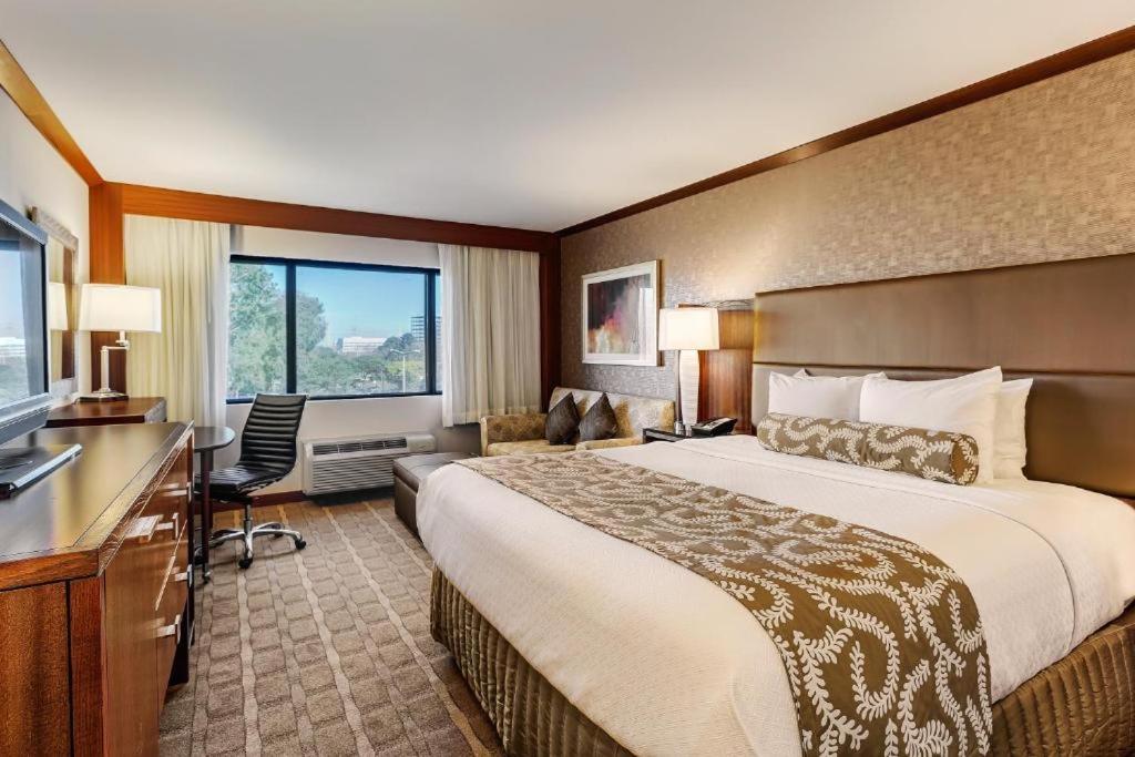 Crowne Plaza Hotel Foster City-San Mateo By Ihg Buitenkant foto